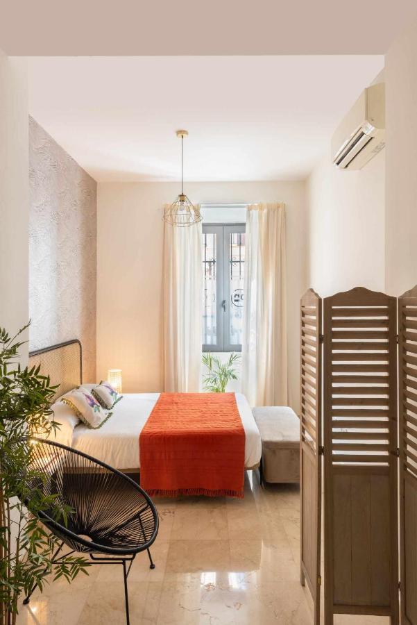 Monkeys Apartments Loft Pureza Sevilla Bagian luar foto